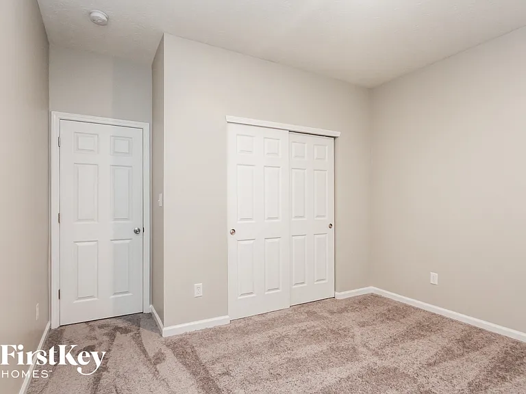 12128 Fall Ct — Photo 13