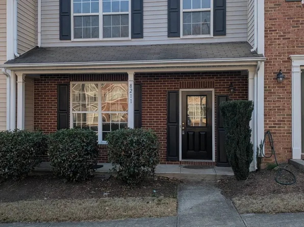 8211 Clasara Cir, Raleigh, NC 27613