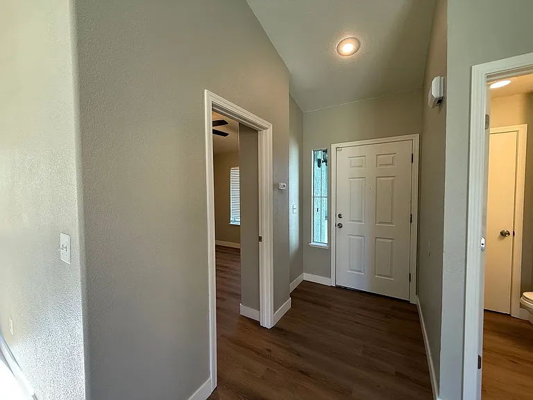 16664 Sheffield St — Photo 3