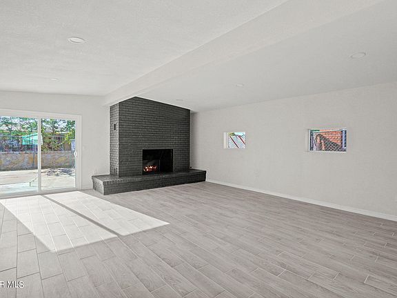 3rd image of 9156 Diana Dr