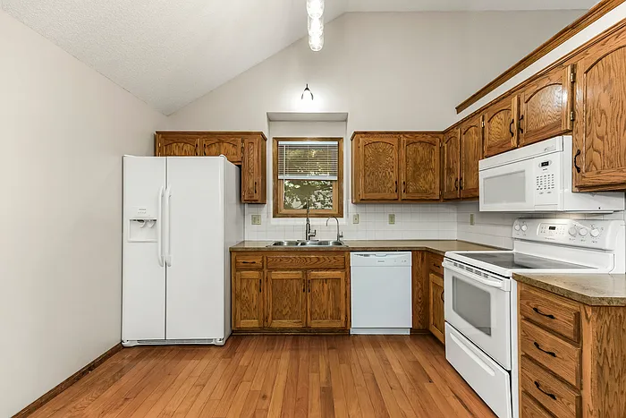 3 bed, 2.5 bath, 1538 sqft, $1,995 — Photo 4