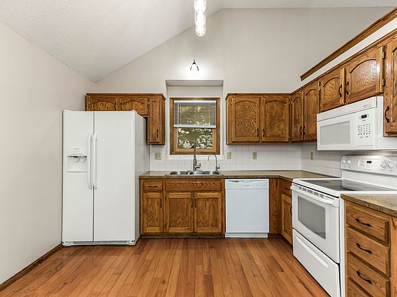 4th image of 6544 NW Gilly Rd