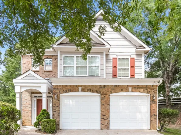 1 Horseshoe Ln, Hiram, GA 30141