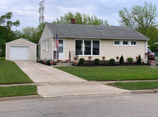 152 Bennington Rd, Amherst, NY 14226