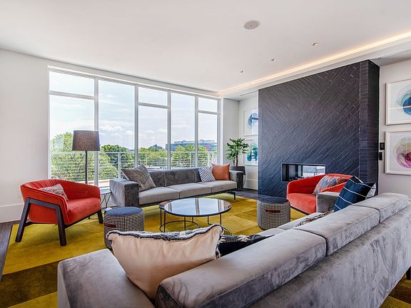 4th image of 530 Western Ave #522