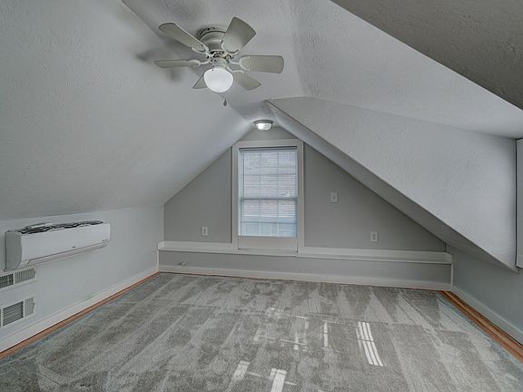 4th image of 611 S University Dr #1/2