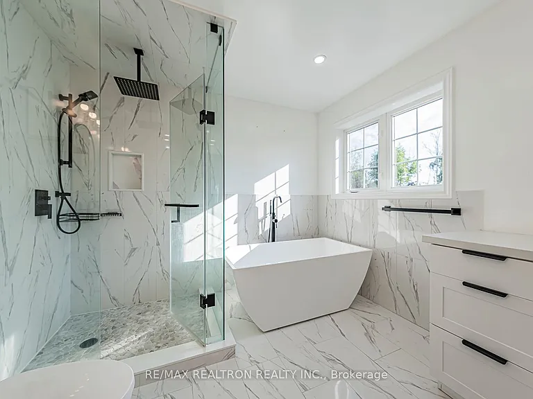 44 Moynahan Cres #MAIN — Photo 39