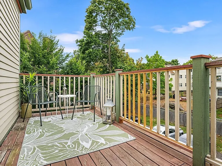 49 Cedar St #2 — Photo 10