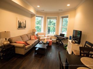 2555 W Logan Blvd #2EE, Chicago, IL 60647