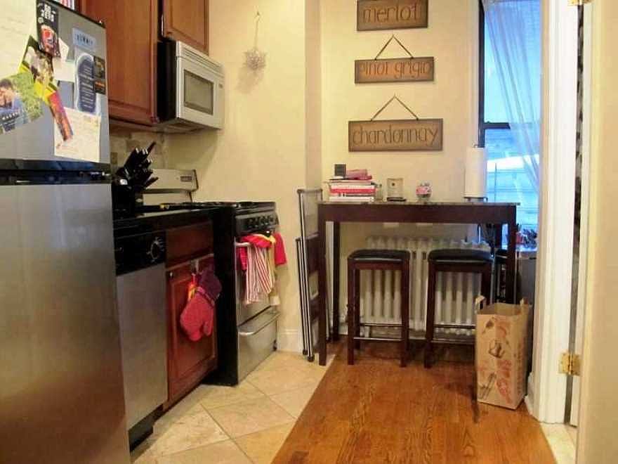 1st image of 224 Thompson St APT 4