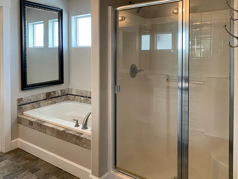 764 E Ionia Dr — Photo 24