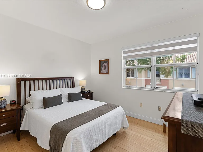 6142 NW 115th Pl #324 — Photo 23