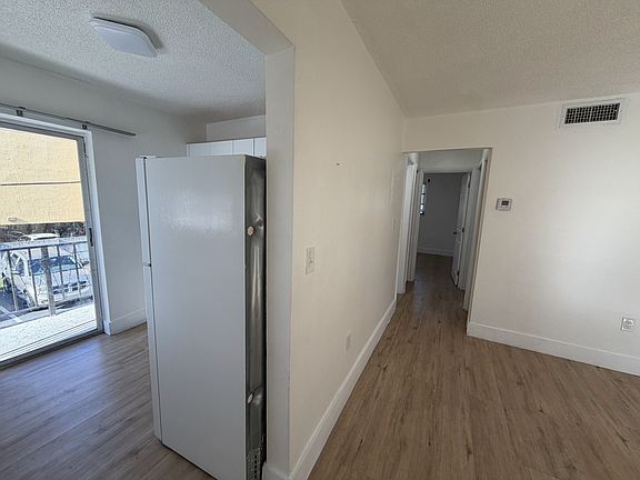 5th image of 434 SW 6th St APT 6