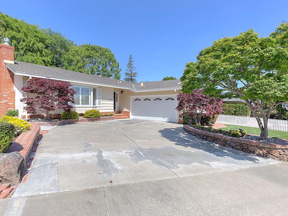 1st image of 2720 Debbie Ct