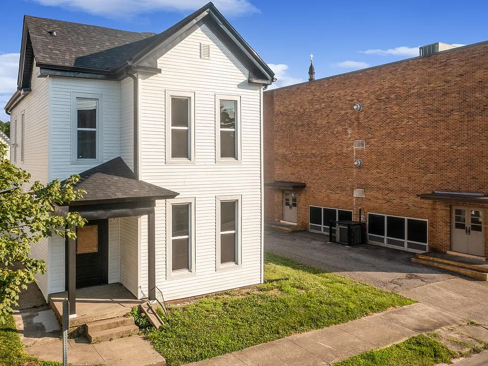818 E Elm St #1-4