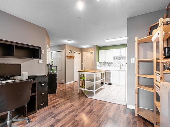 3rd image of 519 12th St #314