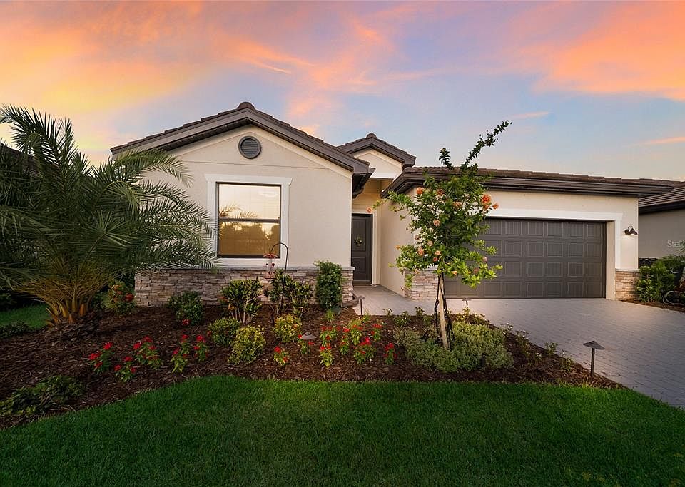 1st image of 15041 Serene Shores Loop