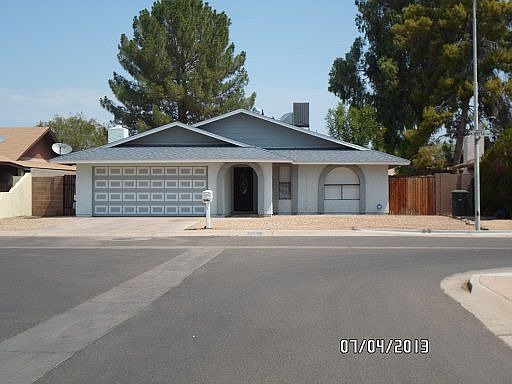 1st image of 2830 W Vista Ave