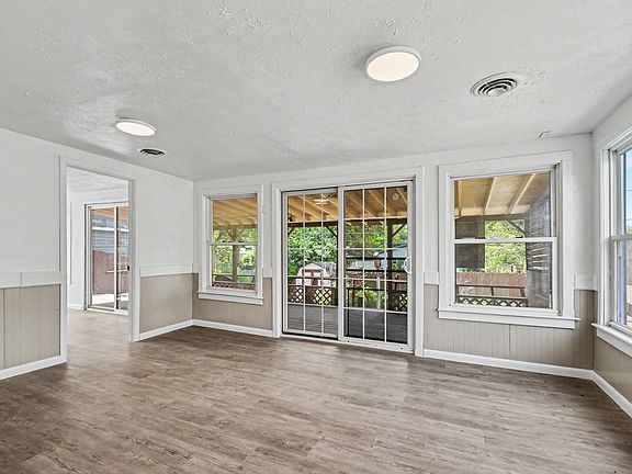 5th image of 2527 Riverside Dr