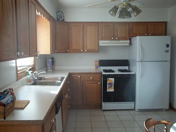 5th image of 18752 S Marshall Ct