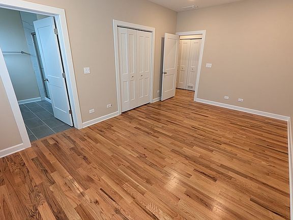 4th image of 1534 E 66th Pl #3E