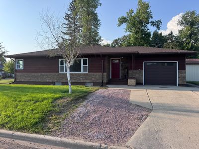 101 2nd Ave E, Lisbon, ND, 58054