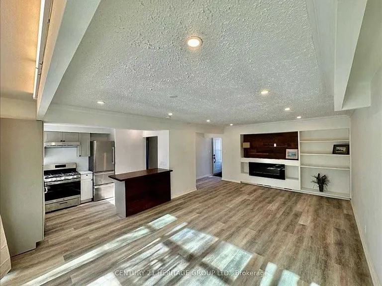 408 Osiris Dr — Photo 3