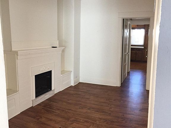 5th image of 3913 Centre St