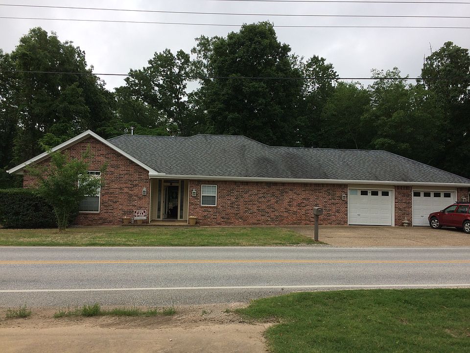 1st image of 11 Oldham Dr