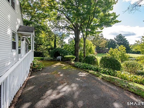 4th image of 155 Irving Street