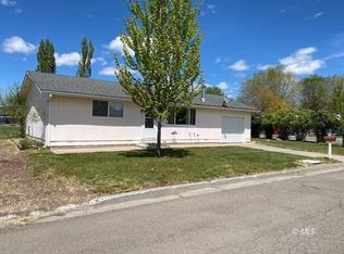408 E 9th St, Alturas, CA 96101
