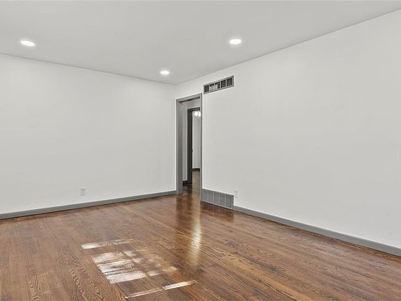 5th image of 1624 N McCoy St