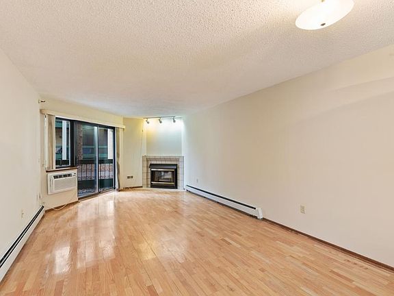 3rd image of 7615 Edinborough Way APT 4110