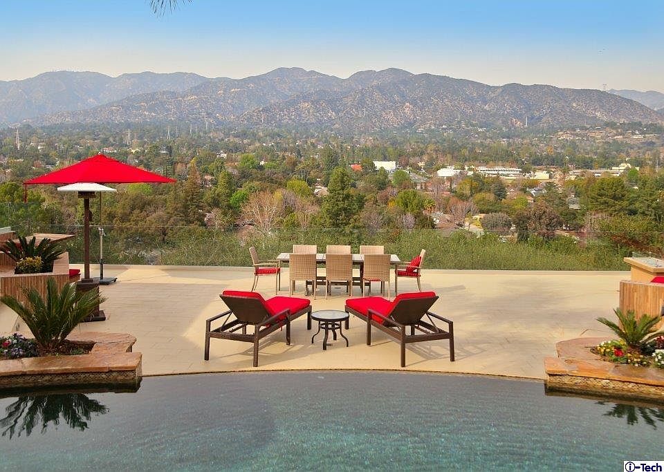 1st image of 4054 Forest Hill Dr