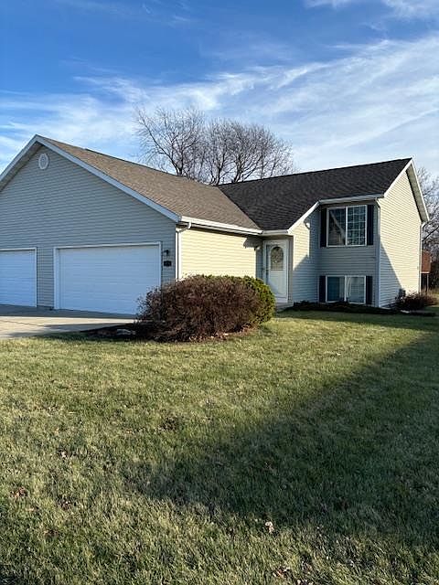 1st image of 4532 Woodgate Dr