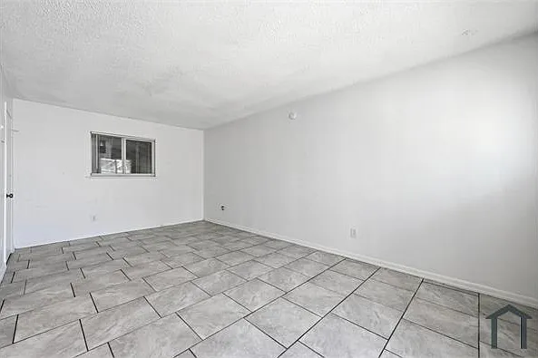 5210 Joe Sayers Ave #C — Photo 12