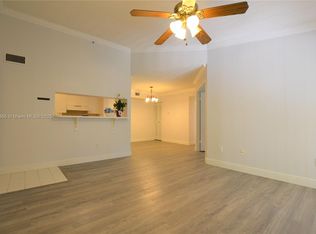 160 Yacht Club Way APT 304, Hypoluxo, FL 33462