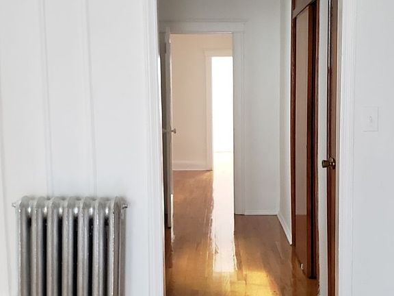 4th image of 34-45 42nd St #2