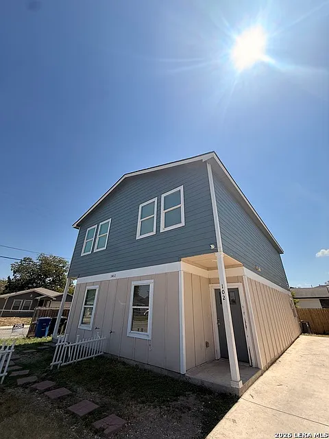 3 bed, 2.0 bath, 1278 sqft, $1,640 — Photo 3