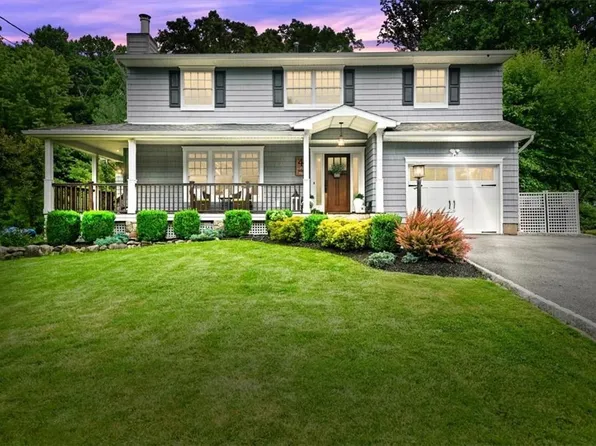 4 Cedarcraft Lane, New City, NY 10956