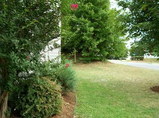 9300 Amy Dr, Charlotte, NC 28213