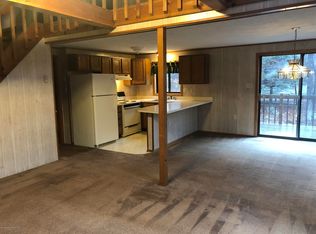 Eagles View Dr, Clifton, PA 18424