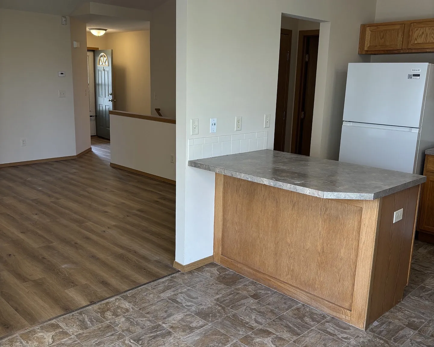 3 bed, 1900 sqft, $1,475 — Photo 4