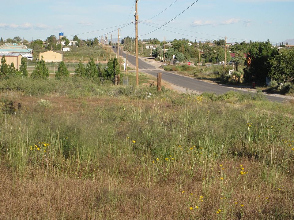 1st image of 448 Luna Dr