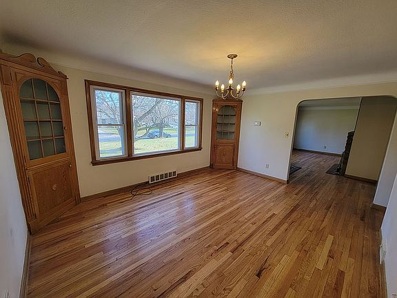 3rd image of 7030 Hemoga St