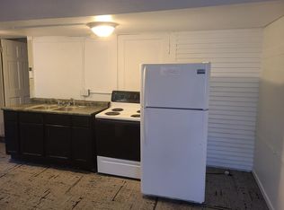 651 S Market Ave #B, Springfield, MO 65806