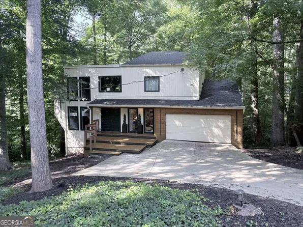 1971 Woodsdale Rd, Atlanta, GA 30324