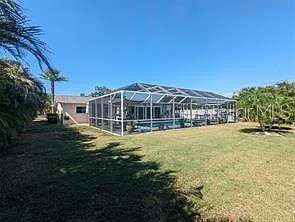 3070 Gulf Gate Dr — Photo 17