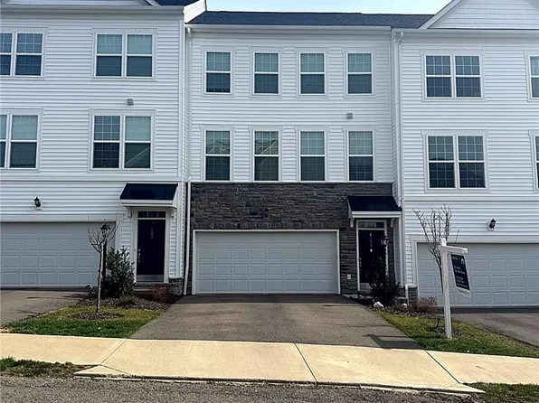 103 Sweetwater Dr, Coraopolis, PA 15108