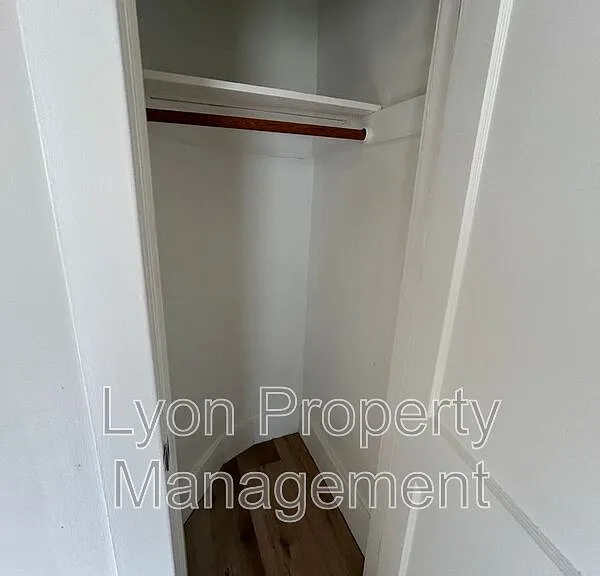 415 Main St #5 — Photo 11